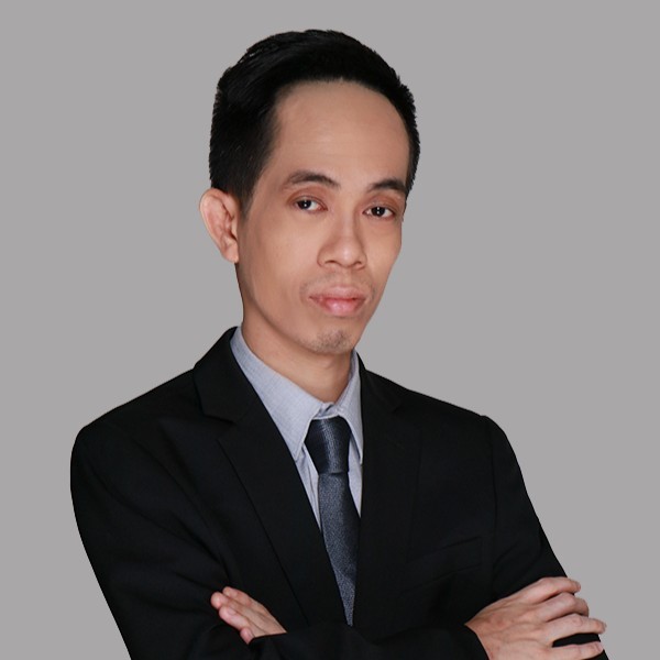 Julius Chua is founding director of Bridgepath and director at TCAC. 